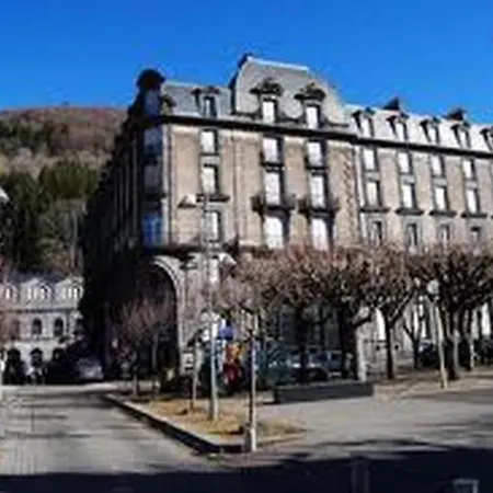 Beau T2 En Centre-ville Du Mont-dore, Au Pied Des Thermes, Pour 4 Pers, Bien Equipe, Ascenseur, Wi-fi - Fr-1-608-241
