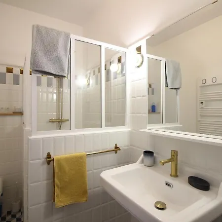 Beau T2 En Centre-ville Du Mont-dore, Au Pied Des Thermes, Pour 4 Pers, Bien Equipe, Ascenseur, Wi-fi - Fr-1-608-241